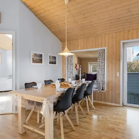 Ellis - 700m To The Fjord By Interhome *