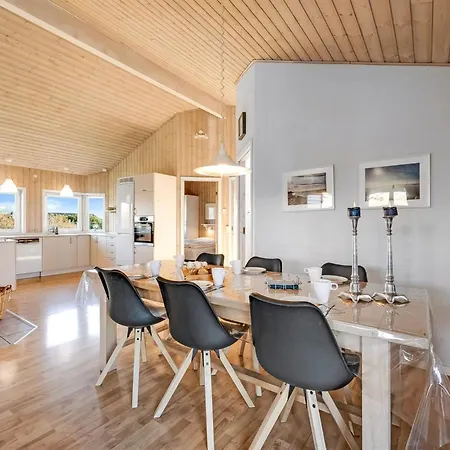 Ellis - 700m To The Fjord By Interhome *