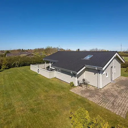 Ellis - 700m To The Fjord By Interhome Tarm